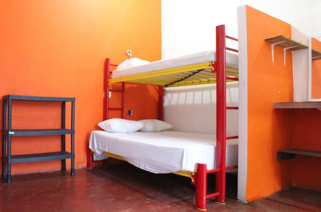 Hostal Vive La Vida Playa del Carmen Exterior photo